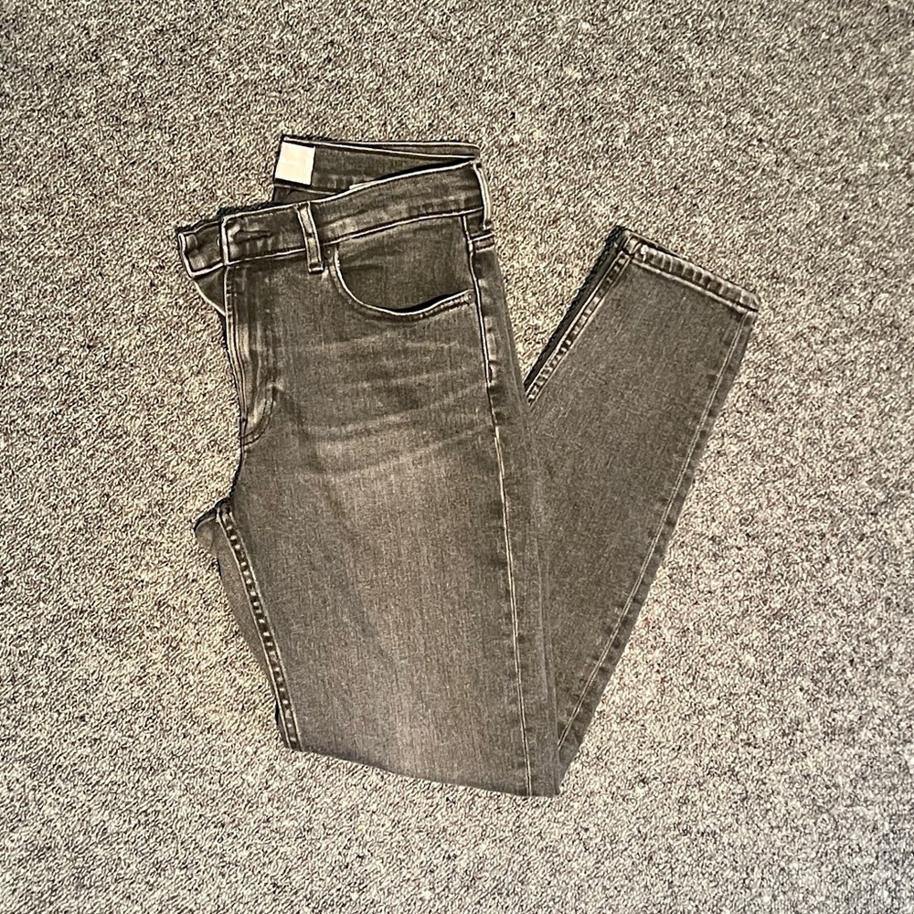 Everlane black skinny jeans